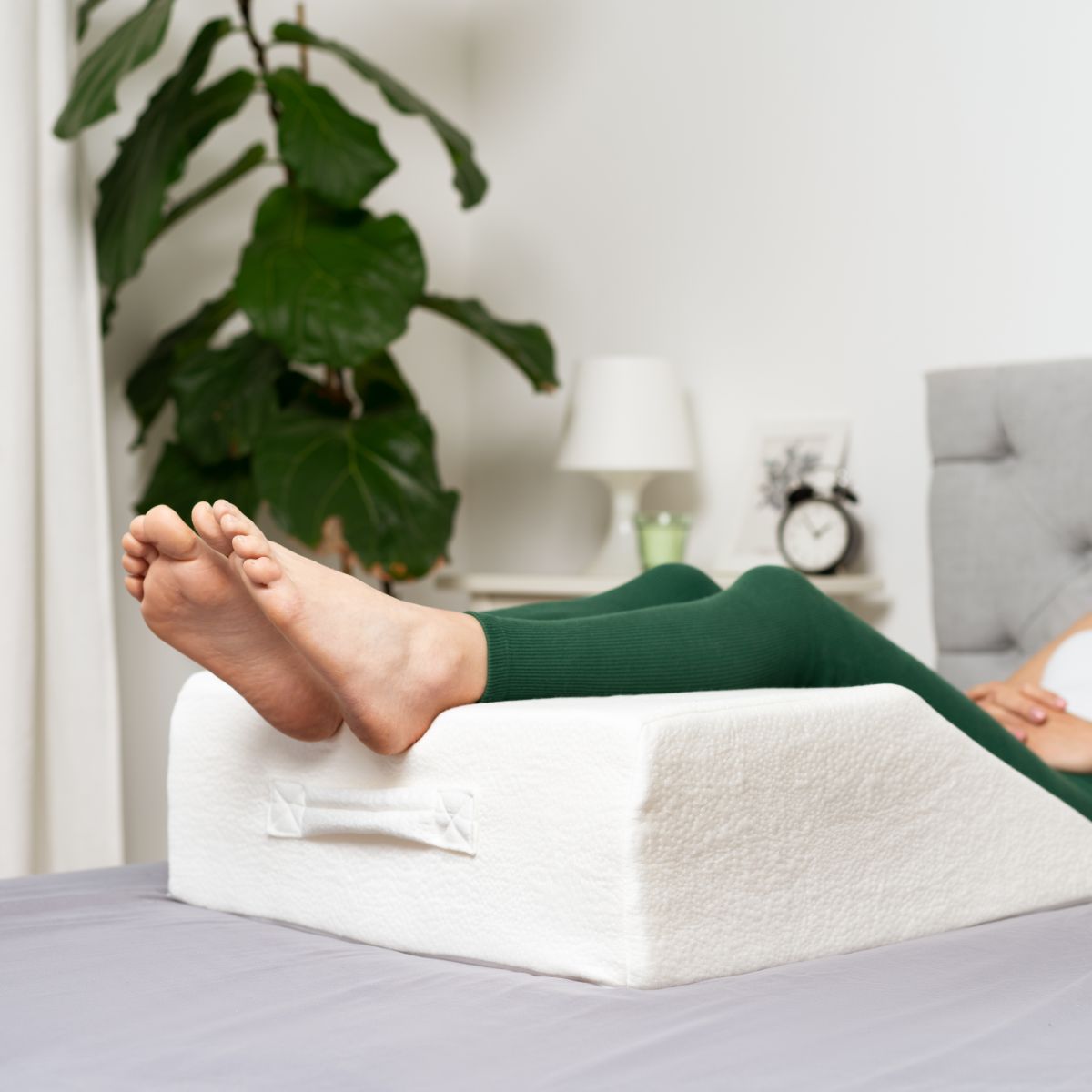 elevation pillow for legs
